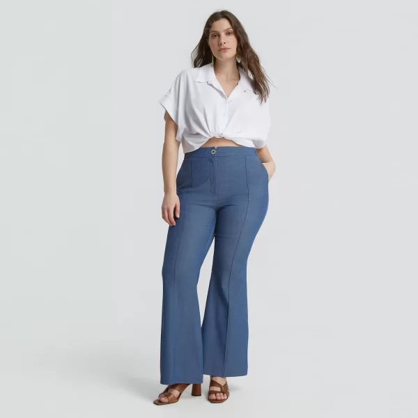 Flared τζιν παντελόνι με ραφές