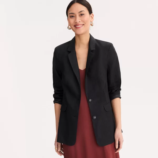 Λινό σακάκι σε ίσια γραμμή