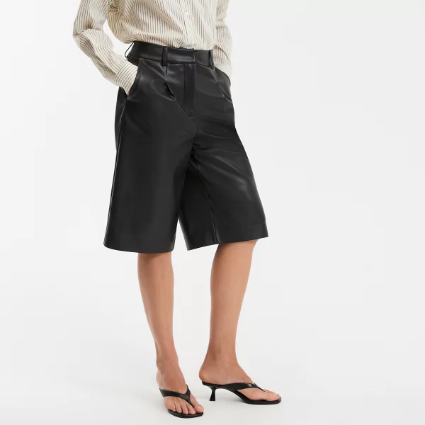 La Redoute Collections Βερμούδα με πτυχές σε τεχνητό δέρμα