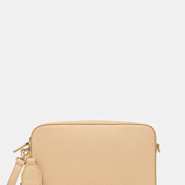 Coccinelle Δερμάτινη τσάντα Coccinelle TEBE