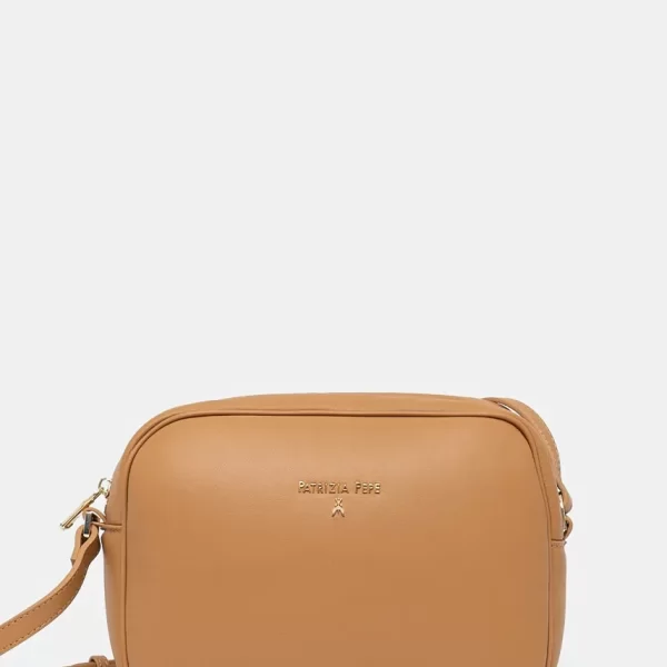 Δερμάτινη τσάντα Patrizia Pepe