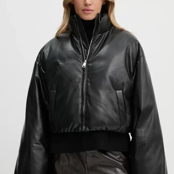 Μπουφάν με επένδυση από πούπουλα Nanushka LILIMA