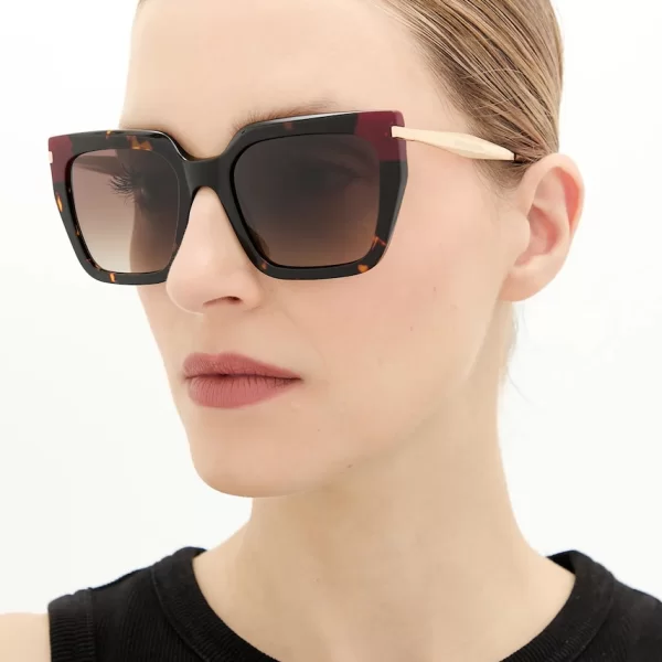 Γυαλιά ηλίου Carolina Herrera