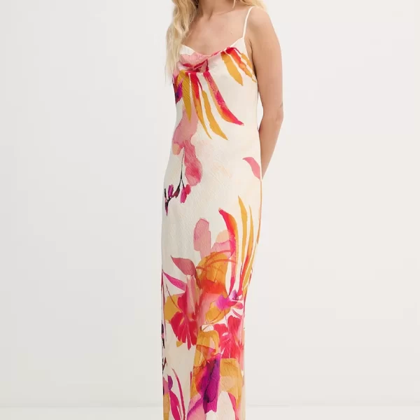 Lola Casademunt καλοκαιρινό