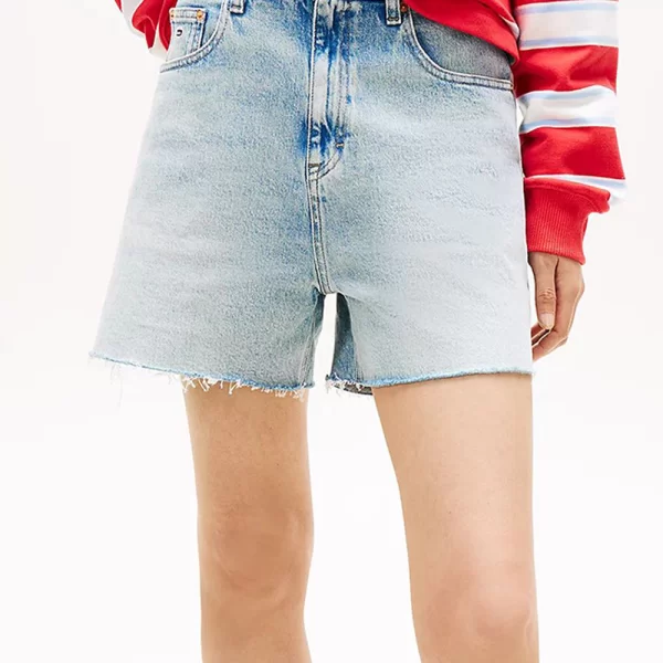 TOMMY JEANS MOM SHORT BJ8115 DW0DW22694-1ABNI DenimLightBlue