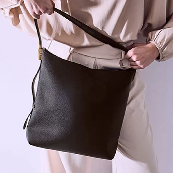 Τσάντα ώμου με ρυθμιζόμενο λουρί SQ1019.A098+1