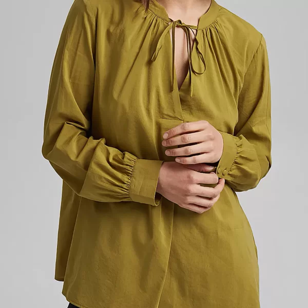 Esprit γυναικεία μπλούζα μονόχρωμη με δέσιμο στη λαιμόκοψη - 051EO1F309 Λαδί