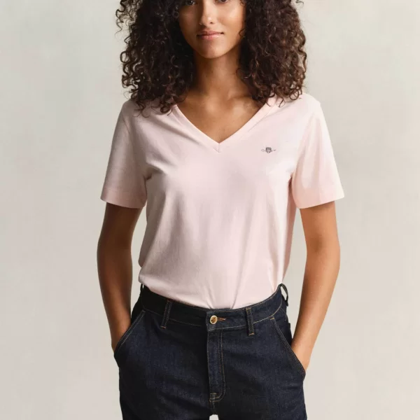 Gant γυναικείο T-shirt με V και κεντημένο λογότυπο Regular Fit - 4200750 Ροζ Ανοιχτό