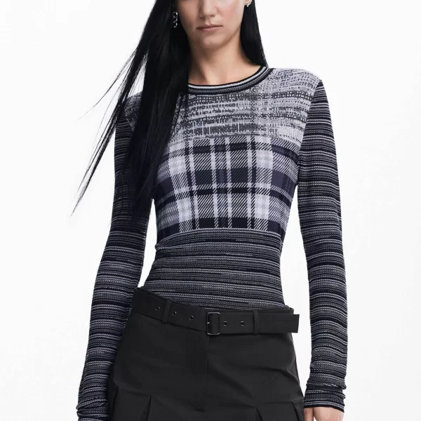 Desigual γυναικείο πουλόβερ με all-over print και μεταλλικο λογότυπο Regular Fit - 24WWTK09 Μαύρο