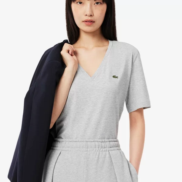 Lacoste γυναικείο T-shirt με κεντημένο λογότυπο και V λαιμόκοψη Relaxed Fit - TF7300 Γκρι