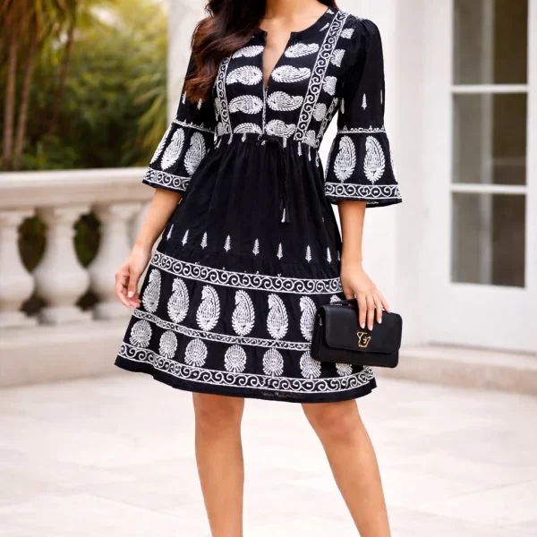 ΦΟΡΕΜΑ BOHO ΜΕ ΚΕΝΤΗΜΑ Μαύρο