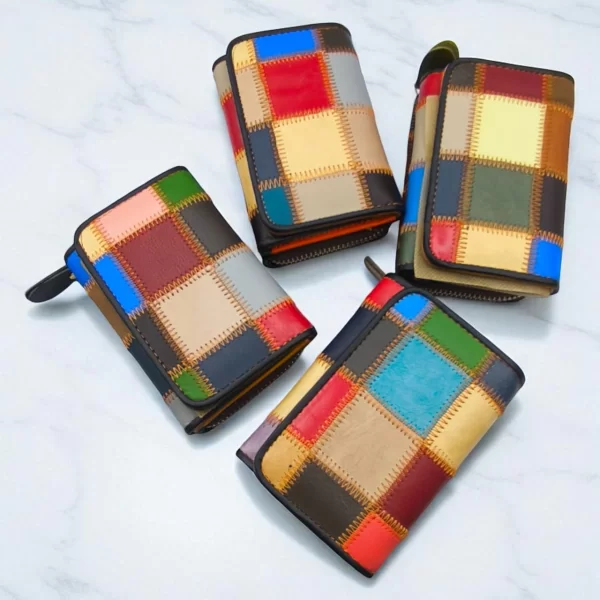 VERA PELLE ΓΥΝΑΙΚΕΙΟ ΔΕΡΜΑΤΙΝΟ ΠΟΡΤΟΦΟΛΙ ΠΟΛΥΧΡΩΜΑ ΤΕΤΡΑΓΩΝΑ ΜΑΥΡΟ ΠΕΡΙΓΡΑΜΜΑ ΚΑΙ ΦΕΡΜΟΥΑΡ