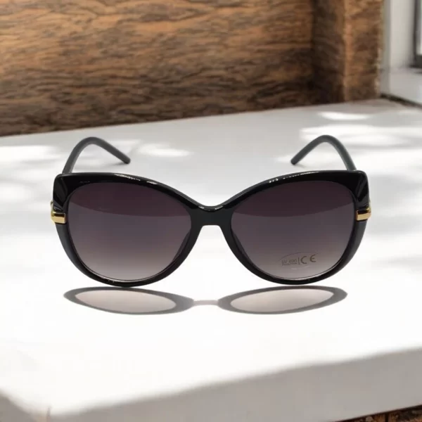 DASOON VISION ΓΥΑΛΙΑ ΗΛΙΟΥ ΣΤΥΛ SQUARE ΜΑΥΡΟ ΜΕ ΓΚΡΙ DEGRADE ΦΑΚΟ ΚΑΙ ΧΡΥΣΗ ΛΕΠΤΟΜΕΡΕΙΑ ΣΤΟΥΣ ΒΡΑΧΙΟΝΕΣ