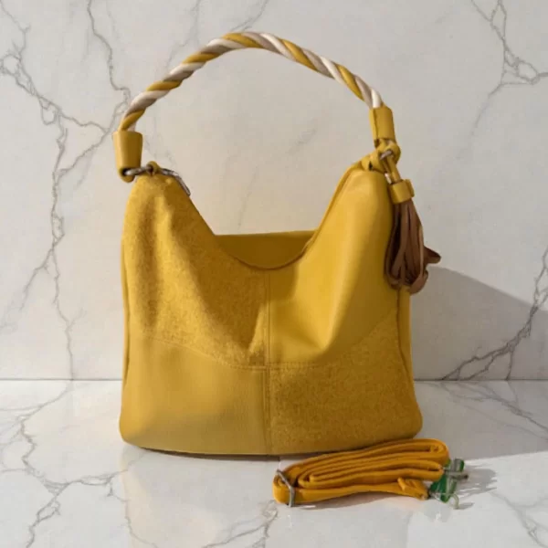 MAX FLY ΓΥΝΑΙΚΕΙΑ ΤΣΑΝΤΑ ΩΜΟΥ ΚΑΙ ΧΙΑΣΤΙ ΣΕ ΜΟΥΣΤΑΡΔΙ ΧΡΩΜΑ