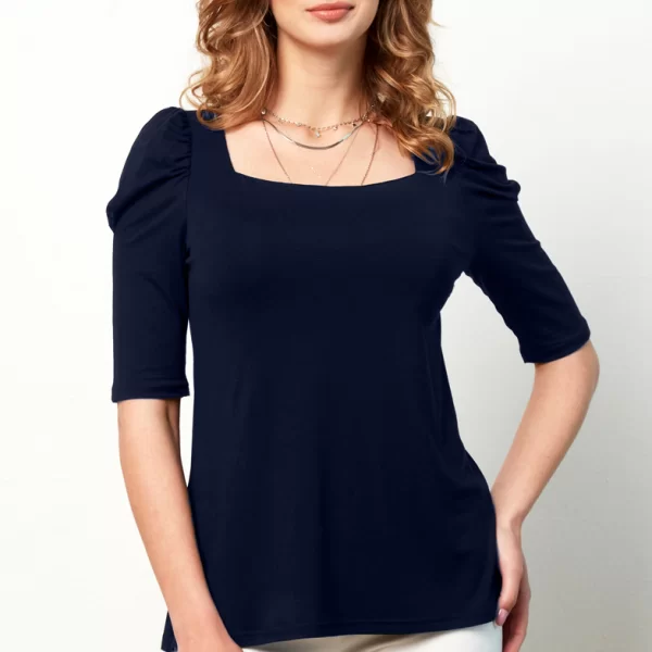 Anna Raxevsky ΜΠΛΕ ΜΠΛΟΥΖΑ ΜΕ ΣΟΥΡΑ ΣΤΟ ΜΑΝΙΚΙ