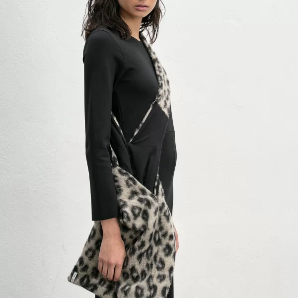 ΑΜΜΑ TAHARA ΤΣΑΝΤΑ