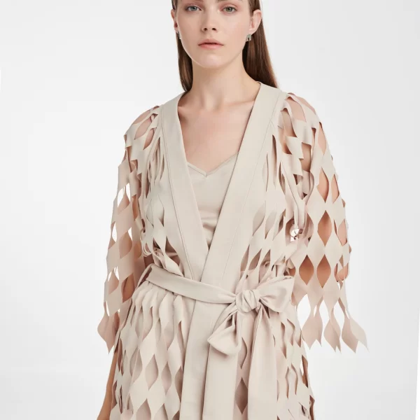 Cutcuutur Kimono in Beige