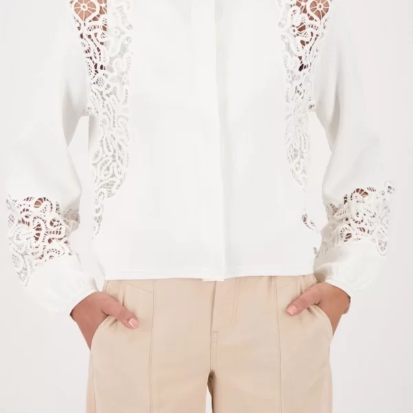 Monari Monari Γυναικεία Ζακέτα Regular Fit Με Εκλεπτυσμένες Δαντελένιες Λεπτομέρειες Και Στρογγυλή Λαιμόκοψη