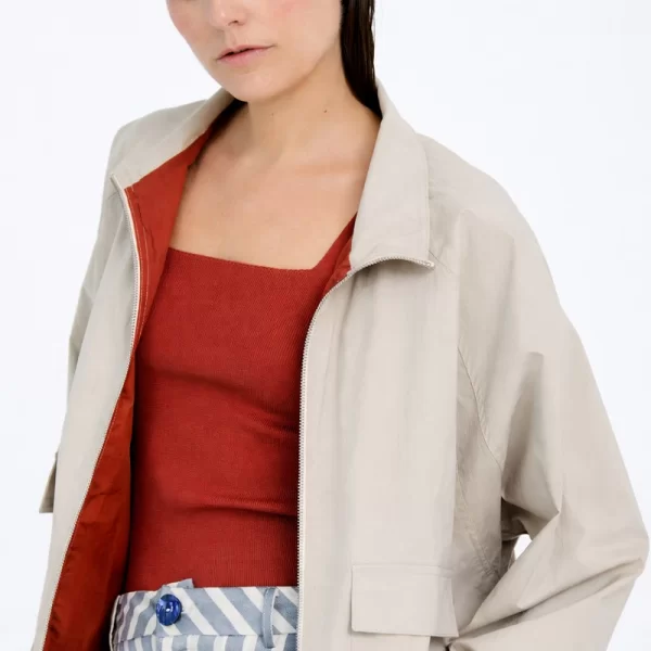 SKATÏE Skatie Γυναικείο Μπουφάν Cropped Relaxed Fit Με Όρθιο Γιακά Και Ελαστικό Τελείωμα