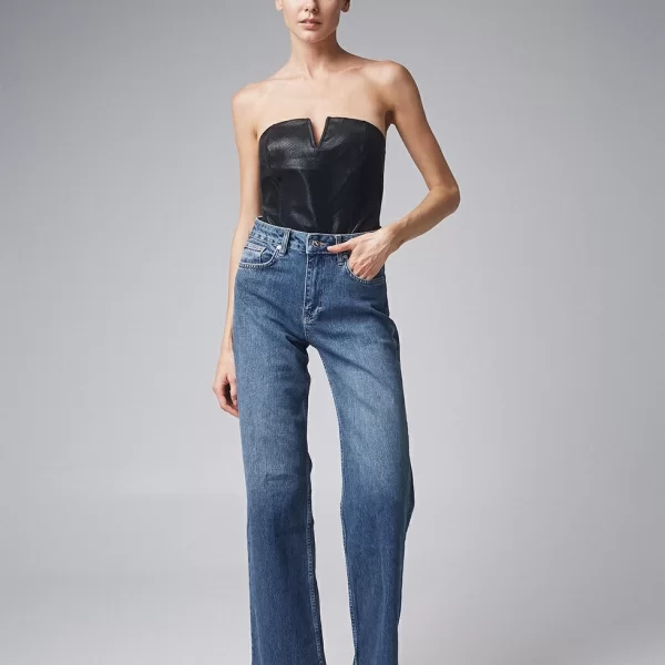 Wide leg denim jeans